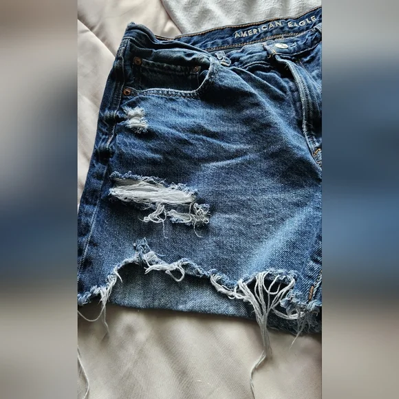 American Eagle Outfitters Blue High-Waisted Jean Shorts - Picture 3 of 6